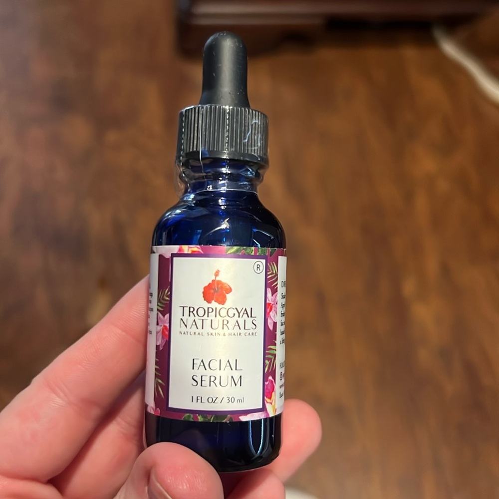 Tropicgyal Naturals Facial Serum
